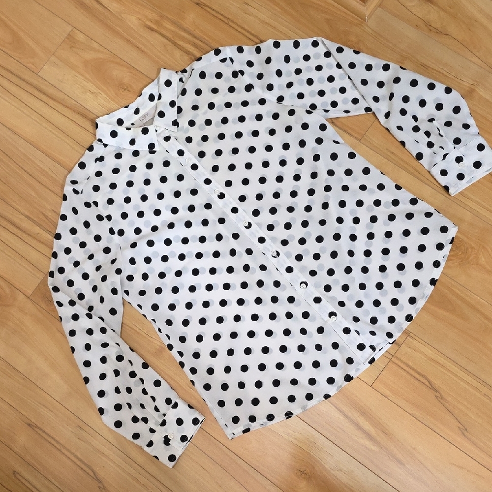 Ann Taylor LOFT Black Polka Dot Lightweight Button Down Shirt Blouse Women L⚘️
